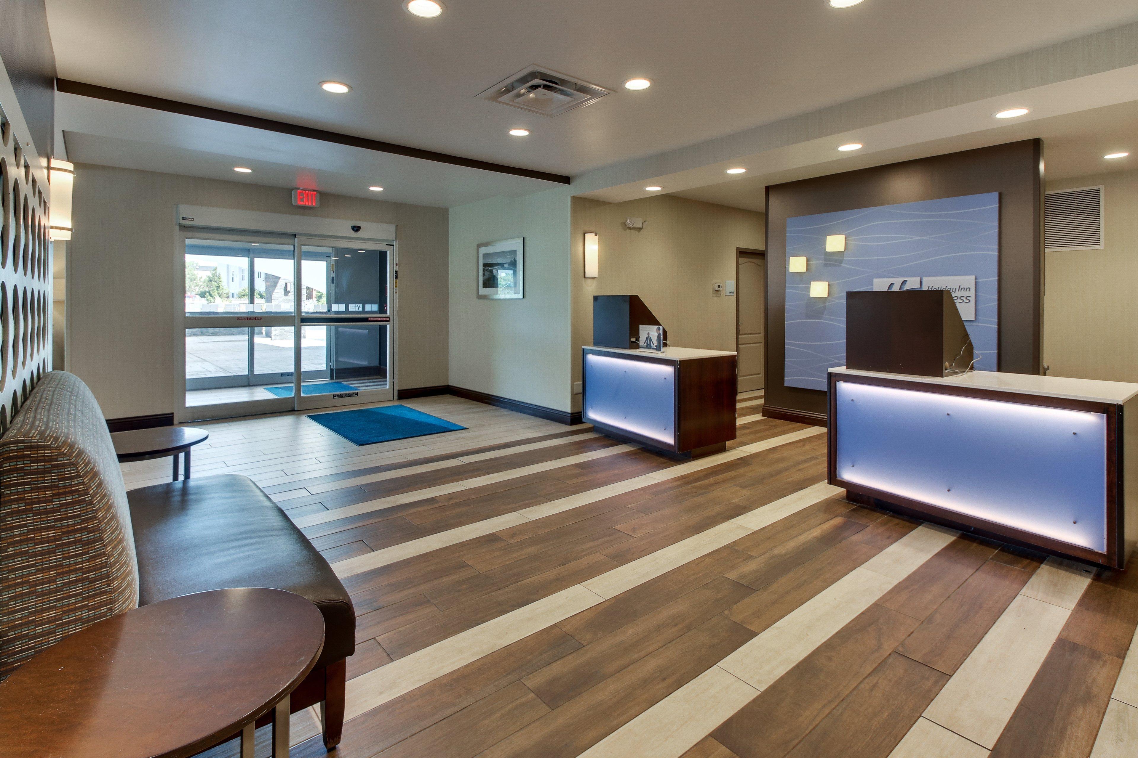 Holiday Inn Express & Suites Cheektowaga North East By Ihg Esterno foto