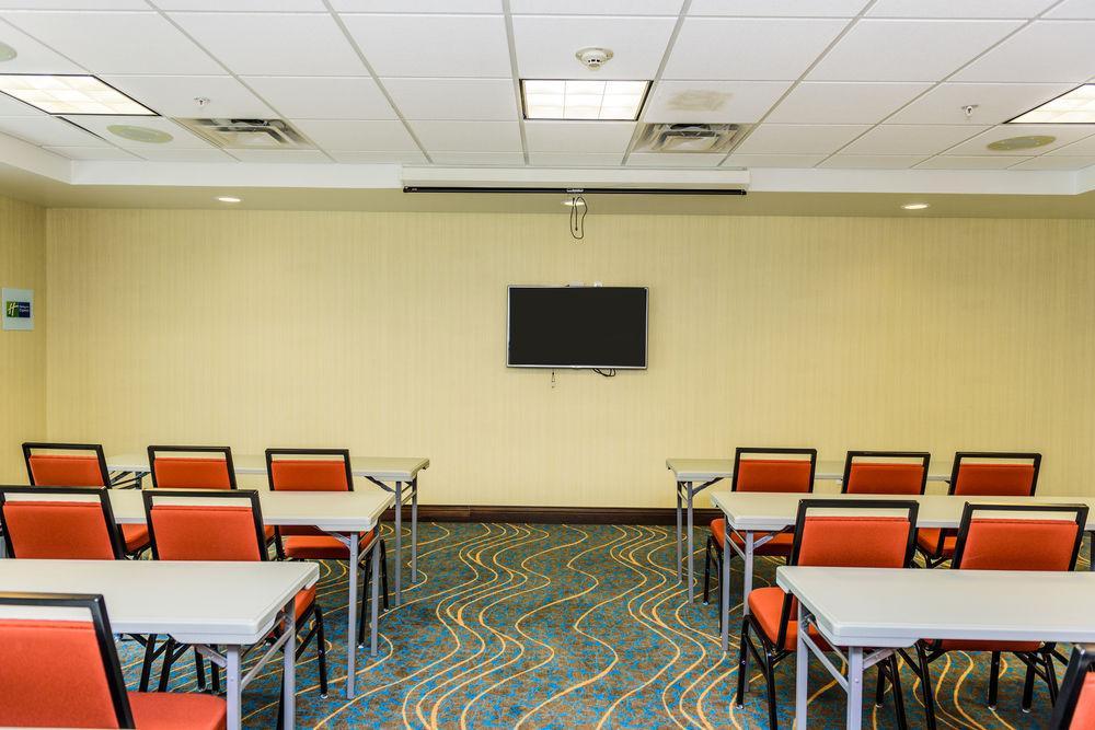 Holiday Inn Express & Suites Cheektowaga North East By Ihg Esterno foto
